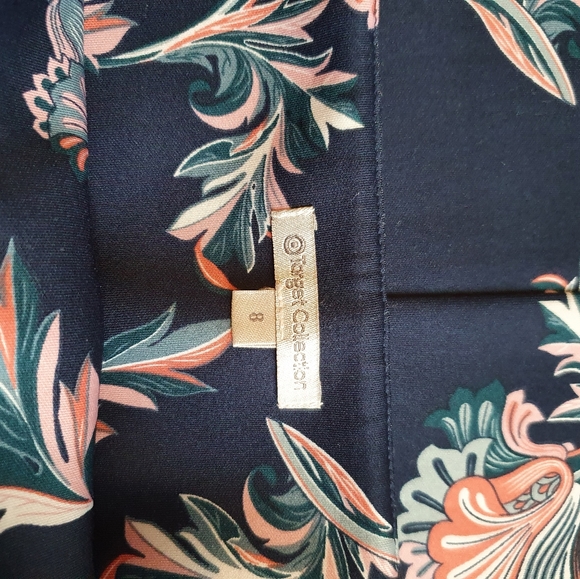 Navy floral stretch pencil skirt from Target size 8 - Picture 4 of 5